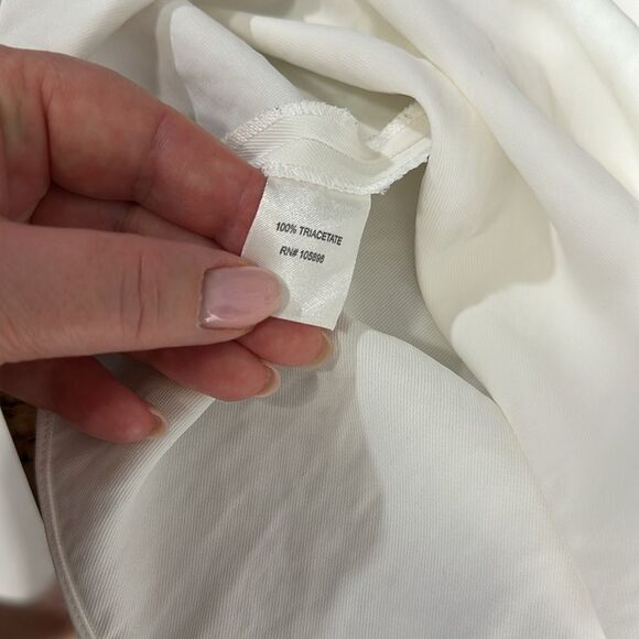 WORTH New York White Sleeveless Scoop Neck Flowy Top Size 12 - Picture 6 of 9